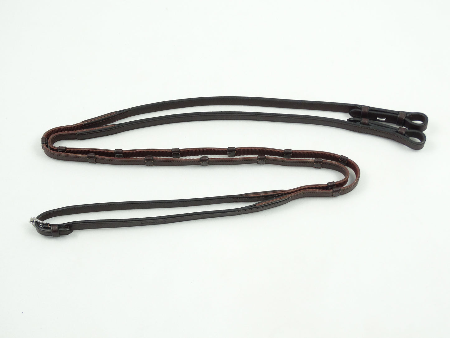Rênes cuir et grip 5/8 avec 7 taquets et sans arrêtoirs de martingales