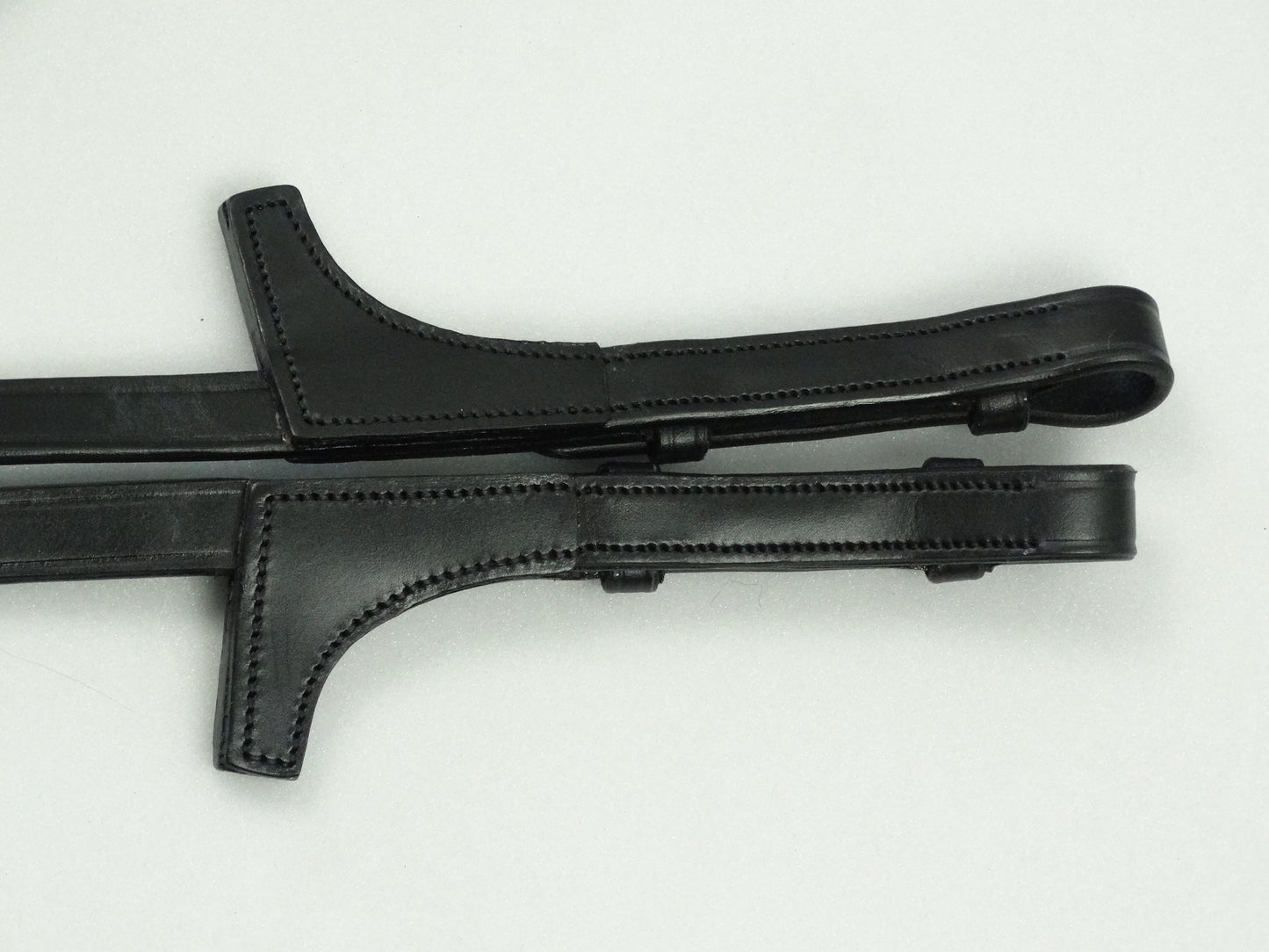 Rênes 5/8 cuir et grip, sans taquet, avec arrêtoirs