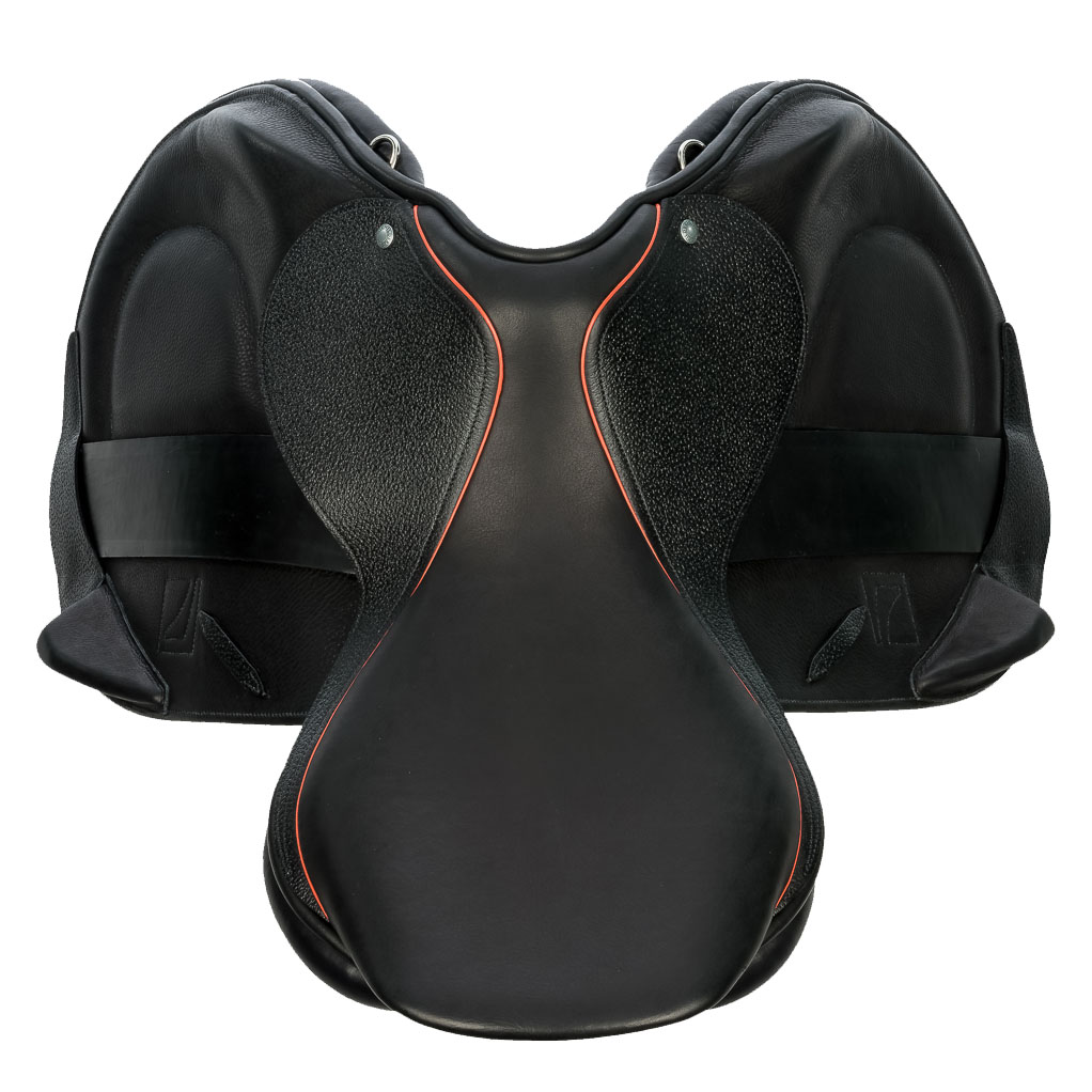 Modèle CFSP selle de cross sur-mesure Childéric cuir bespoke saddle fait en France made in France fait main